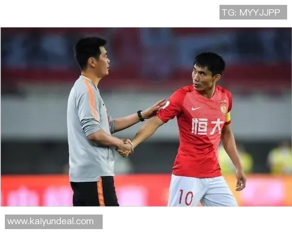 郑智有望执教青岛西海岸队接替邵佳一开启新篇章 郑智有望执教青岛西海岸队接替邵佳一开启新篇章