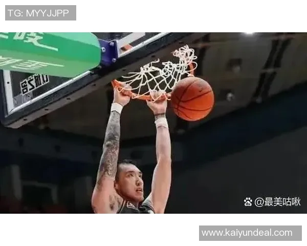 拳击赛现场火药味十足马威与老六激烈对抗被驱逐引发热议