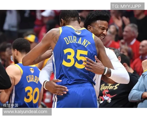 莫兰特昨日砍下35分状态火热明日对阵热火因脚踝酸痛出战成疑 莫兰特昨日砍下35分状态火热明日对阵热火因脚踝酸痛出战成疑